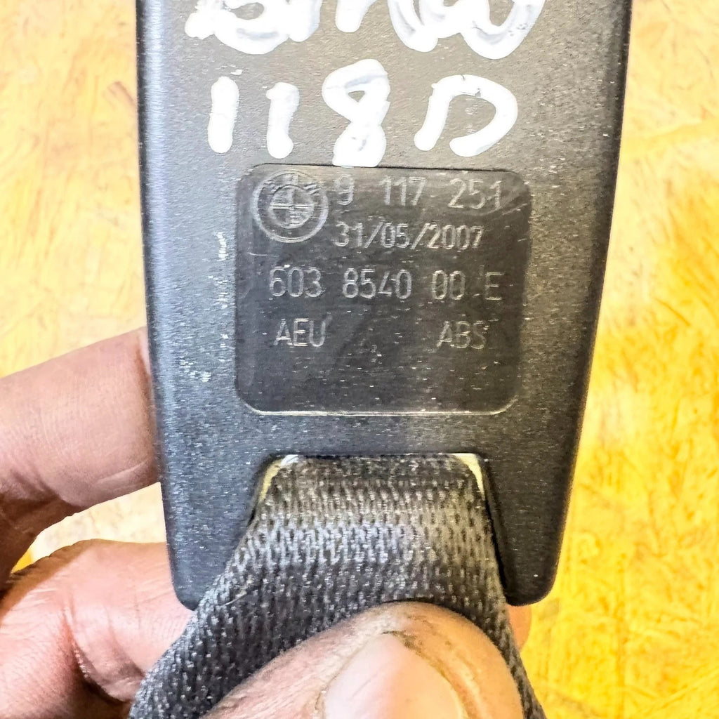 BMW 1 Series E81/E87 Right Rear Belt Buckle 9117251 72119117251 2004-09/2009