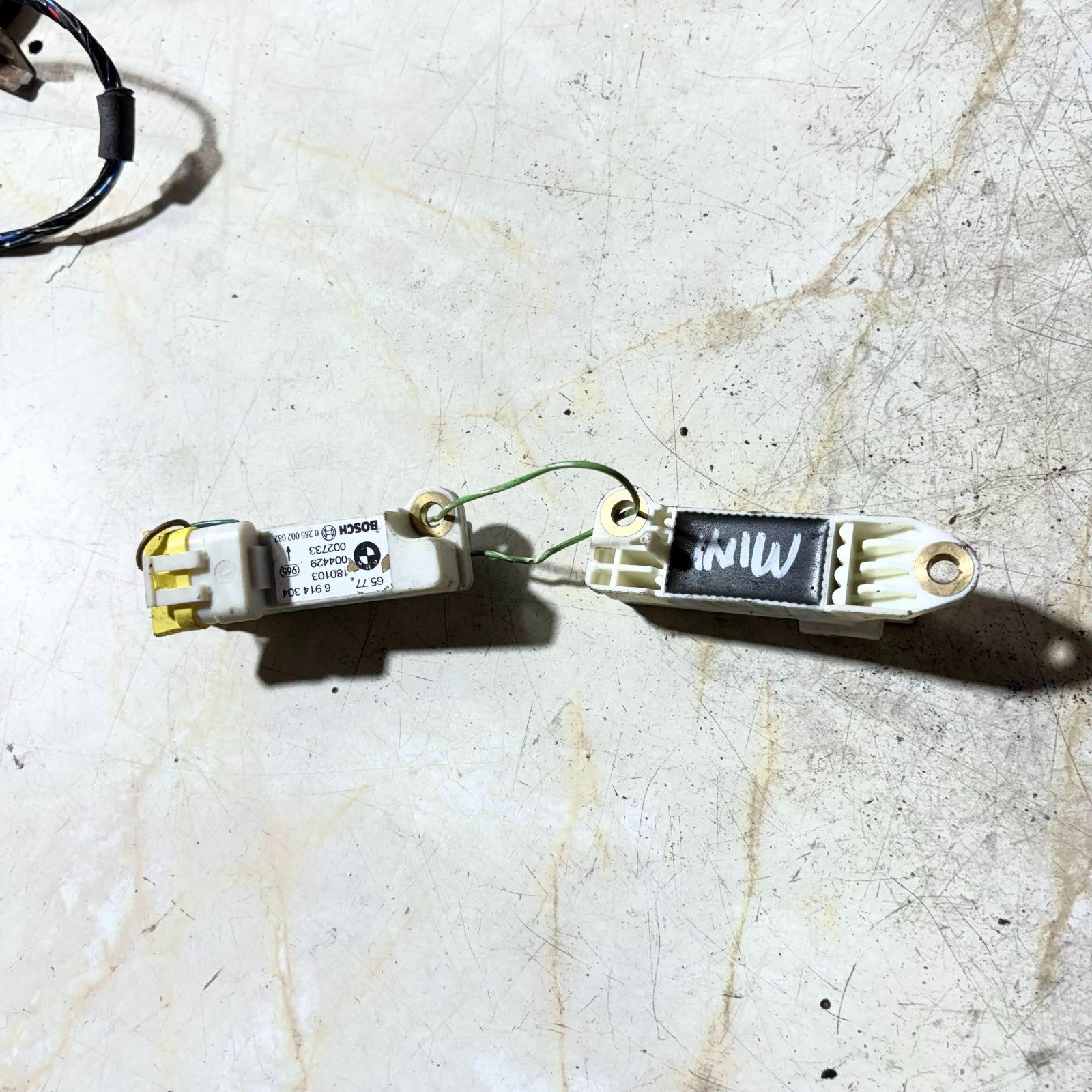 MINI R50 R52 R53 Airbag Crash Sensor SRS Impact BOSCH 0285002082 65776914304