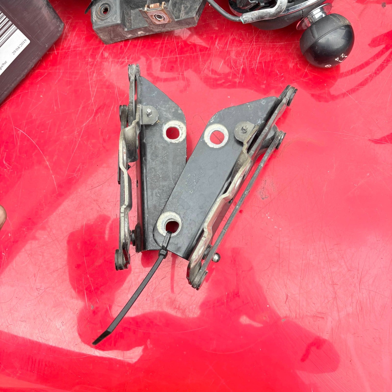 LAND ROVER FREELANDER 2 2007 HINGE PASSENGER SIDE FRONT N/S