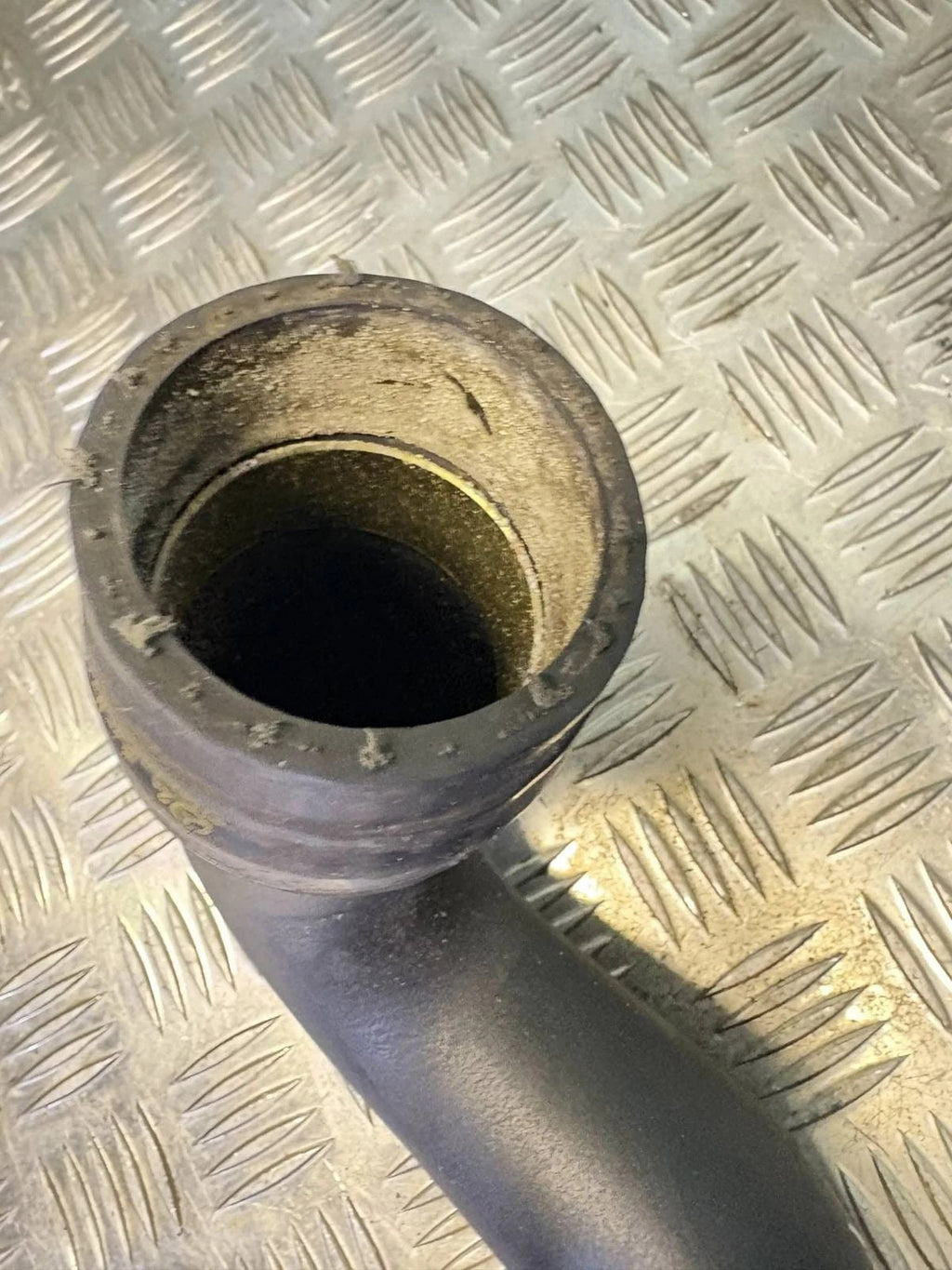 Mercedes SLK R17 M111 Air IntakeHoseKompresso Intercooler Pipe A1705280408 2000