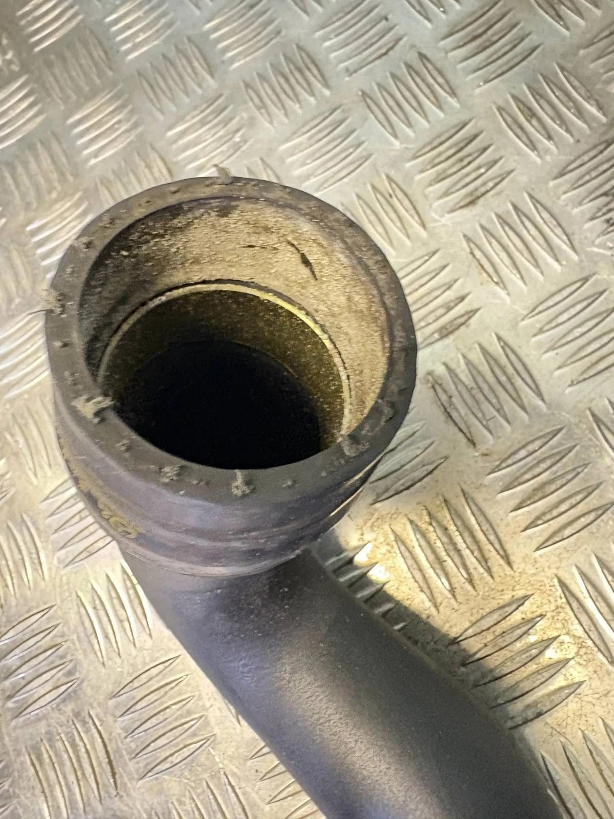 Mercedes SLK R17 M111 Air IntakeHoseKompresso Intercooler Pipe A1705280408 2000