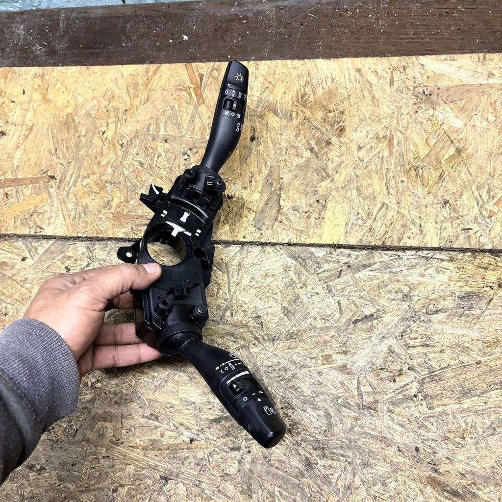 Kia Sportage QL Mk4 2018-2022 Indicator Wiper Stalk Switch 93404-D9962