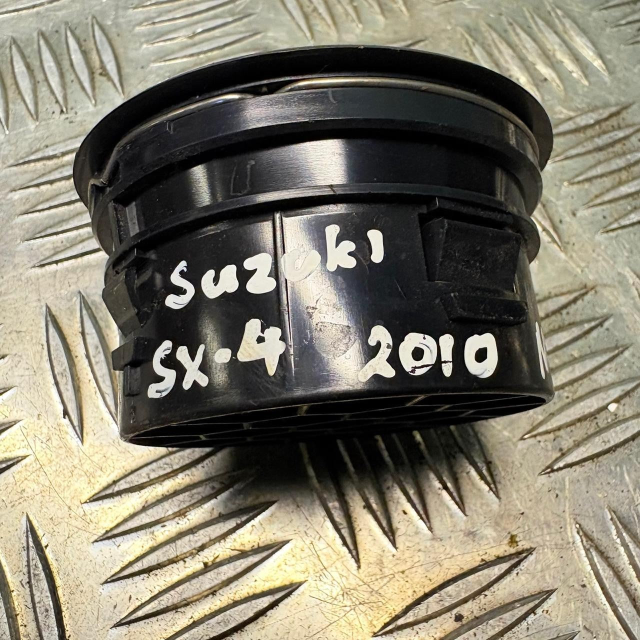 Suzuki SX4 2007-2013 Dashboard Air Vent Left Side A/C 73630-58J01