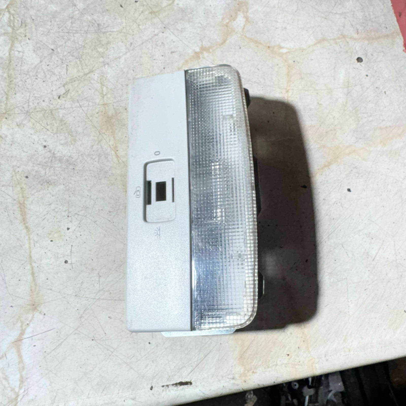 VW Fox 5Z 3 Door 2006-2012 Roof Interior Dome Reading Light Lamp 6Q0947105F