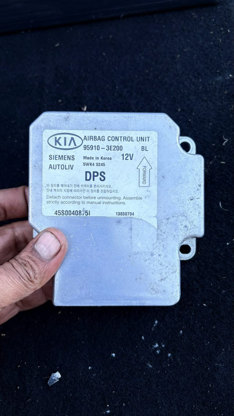 KIA SORENTO XS MK1 AIRBAG CONTROL UNIT ECU 95910-3E200 2002-2009