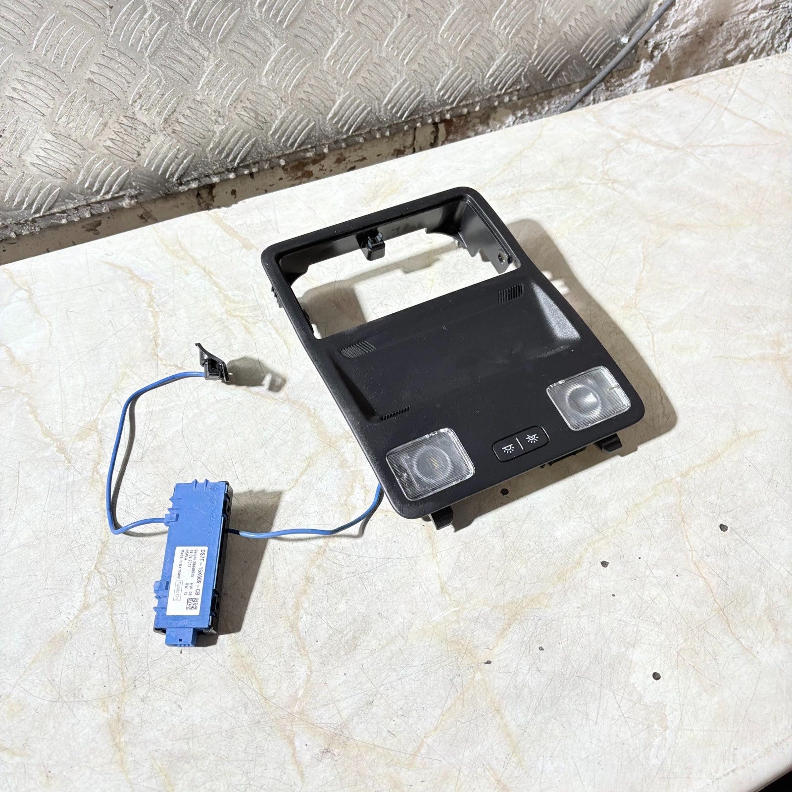 2017–2019 Ford Fiesta Interior Reading Light & Alarm Sensor DS7T‑15K609‑CB
