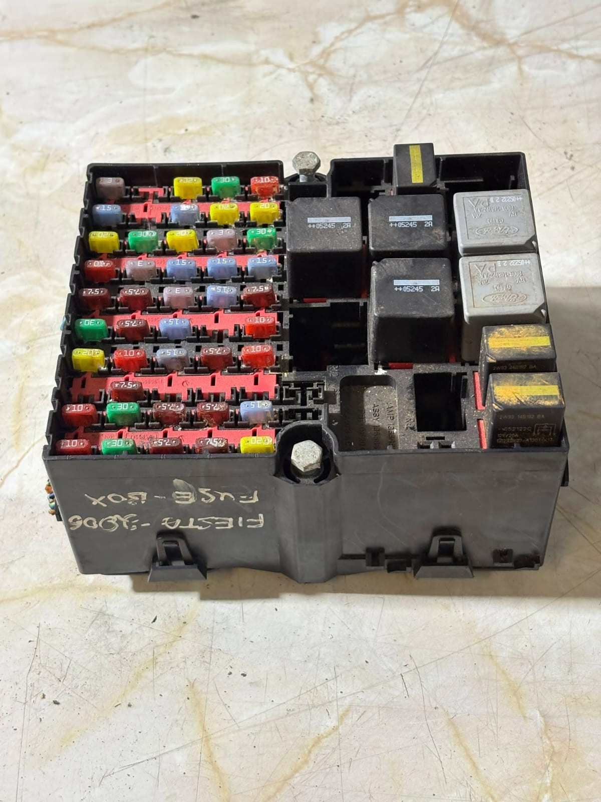6N1T14401ACF Relay/Fuse Box for FORD FUSION (CBK) Ambiente 2006 8393979