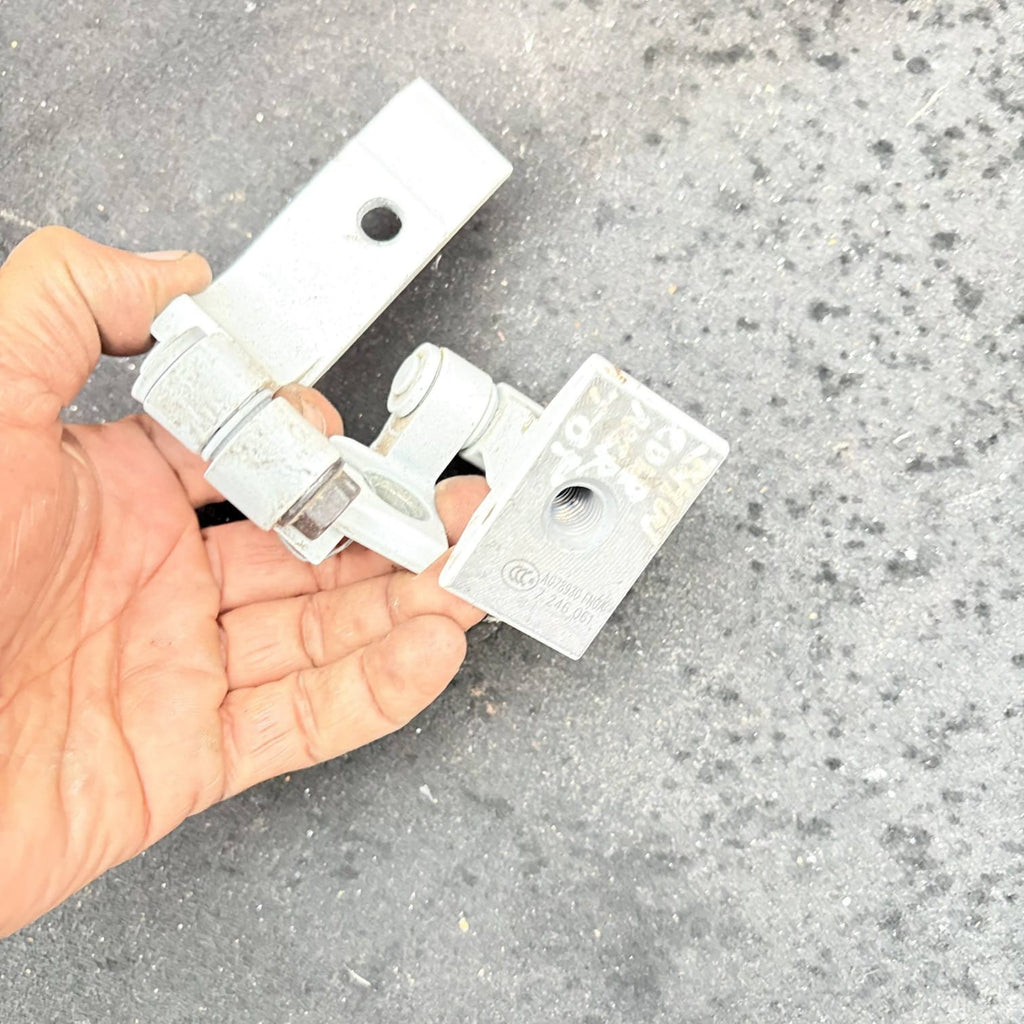BMW 2 Series Active Tourer F45 2014-2018 Rear Left Hinge Pair 7246061/7246063