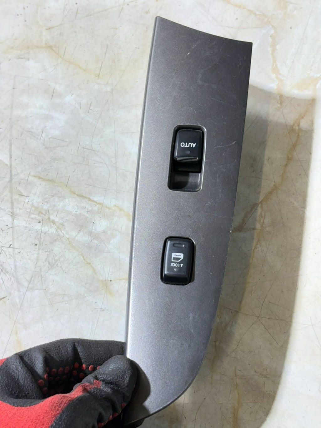 Lexus IS Mk2 XE20 2005-2013 LH Passenger Window & Lock Switch Panel 74232-53110