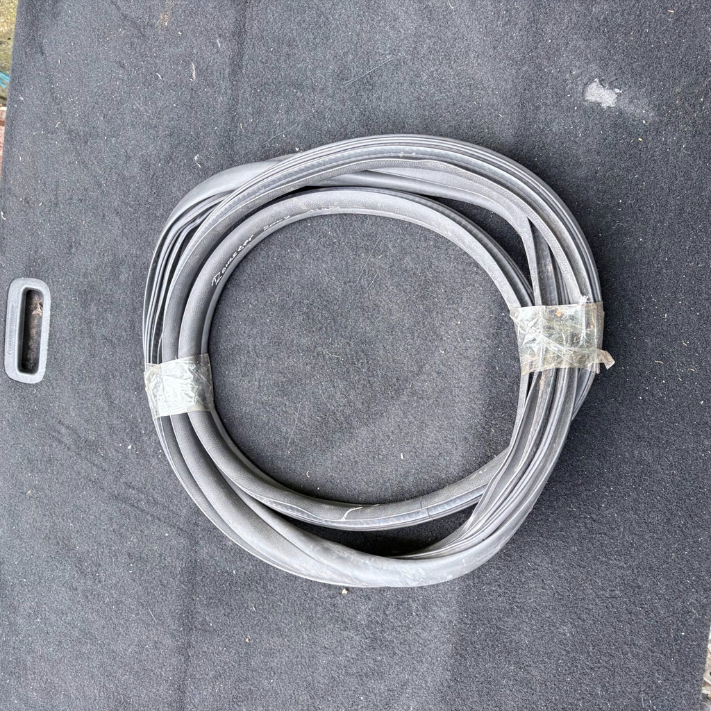 SKODA ROOMSTER 5J 2006-2015 REAR LEFT N/S REAR DOOR RUBBER SEAL 5J7867367