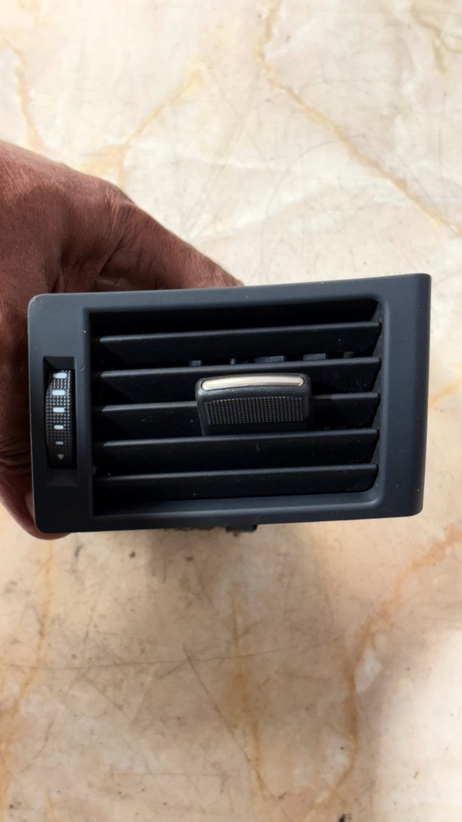 AUDI 2008 LEFT FRONT DASH AIR VENT GRILL 8E0820901