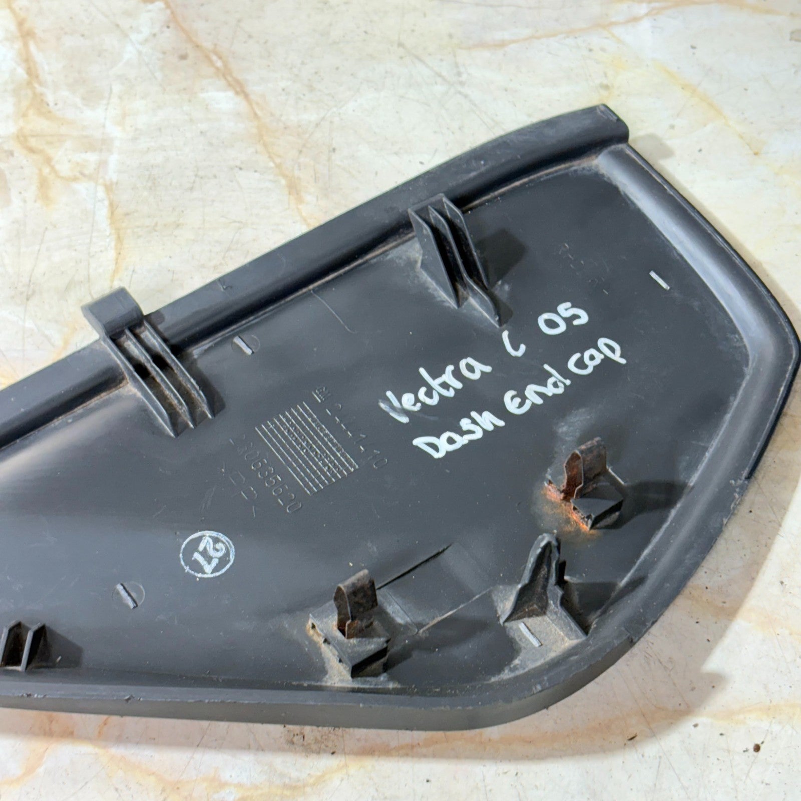 Vauxhall Vectra C 2002-08 Signum 2003-08 RHD RH Dash End Cap 24441410