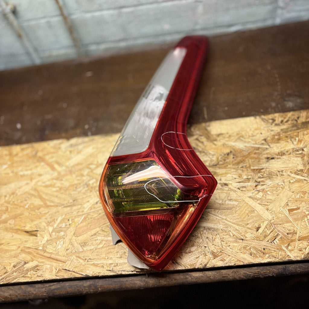 MG3 2011‑2024 Rear Right Tail Light 220‑40013 Driver Side