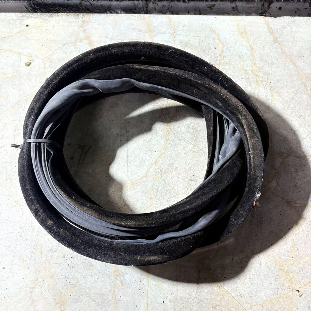Range Rover Evoque L538 2011-2018 Front Left Nearside Door Weather Seal Rubber