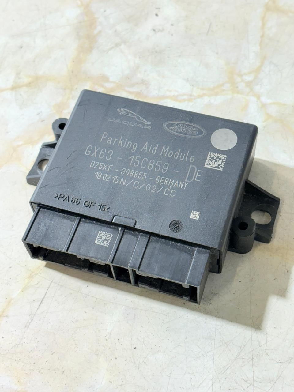 2017-2019 Jaguar XE X760 Parking Aid Control Module ECU GX63-15C859-DG C2D56220