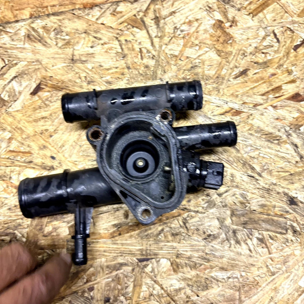 VAUXHALL VIVARO 2001-2014 Engine Coolant Thermostat Housing Water Outlet