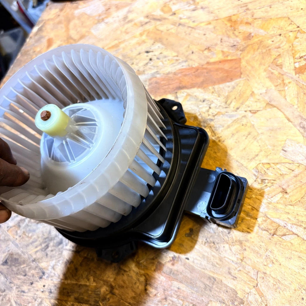 Suzuki Heater Blower Motor + Fan Cage 2015 - Interior Cabin HVAC Fan Motor