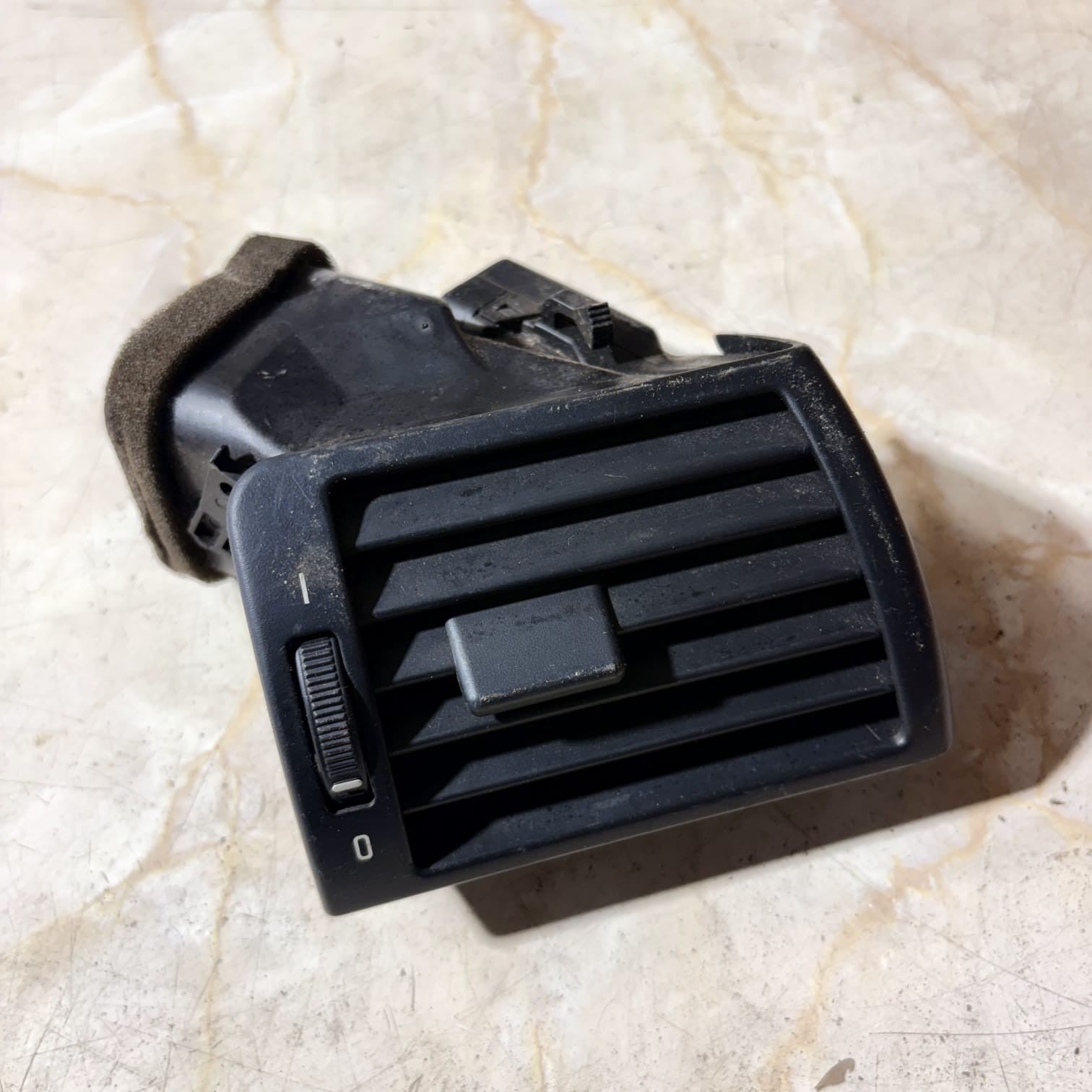 BMW 3 Series E46 320d 1998-2006 Driver Front Air Vent 64228361898