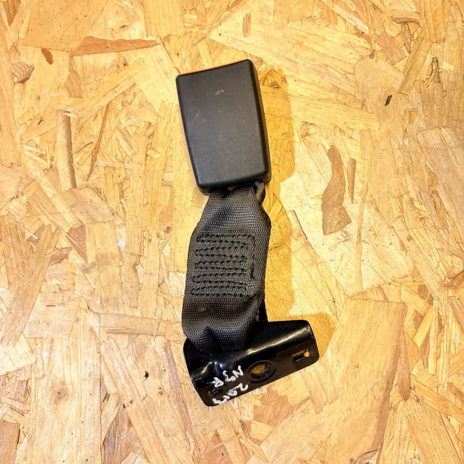 FIAT 500 2013 SEAT BELT BUCKLE PASSENGER REAR SIDE 34045525
