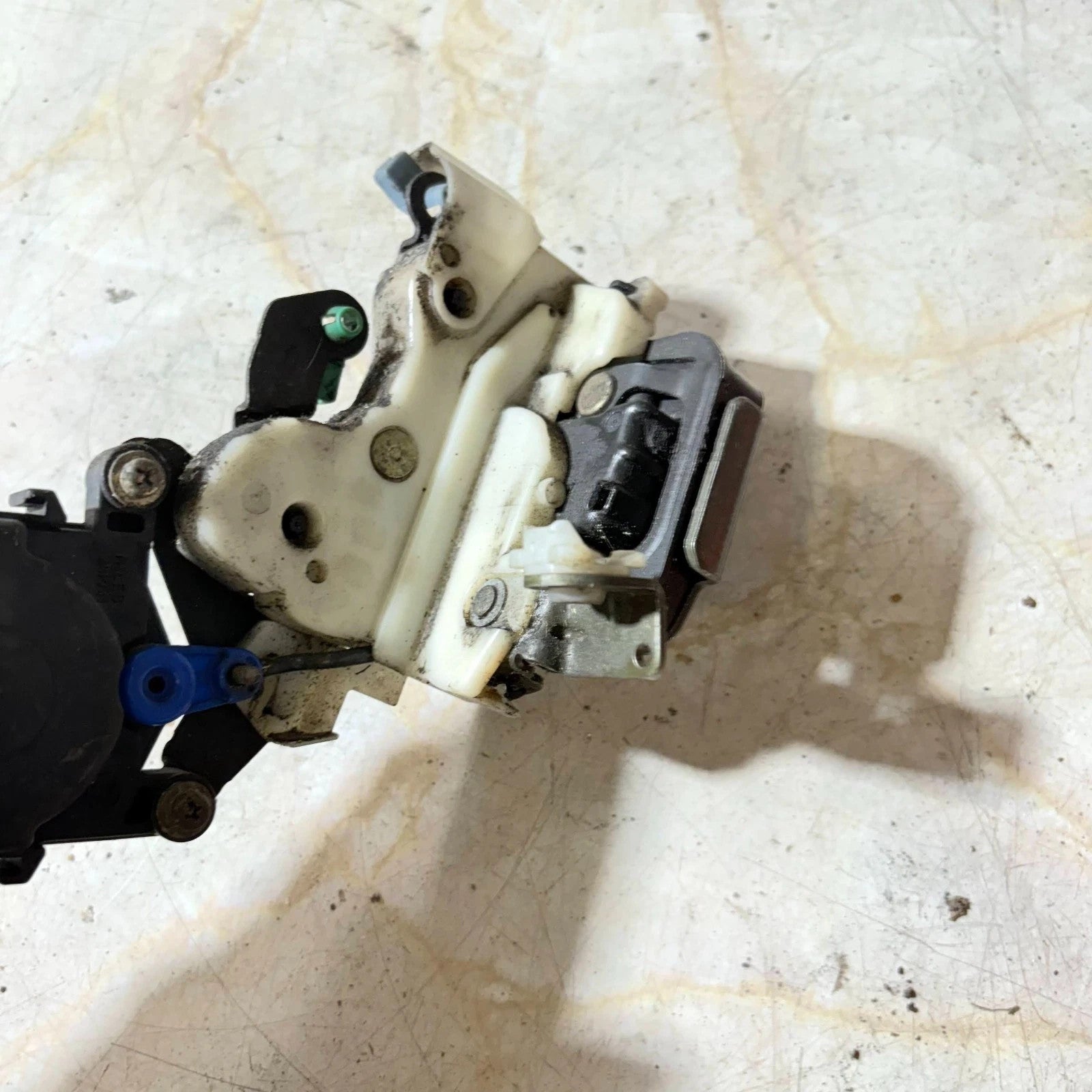 Subaru (1993-1999) N/S Passenger Left Rear Door Latch Lock Mechanism