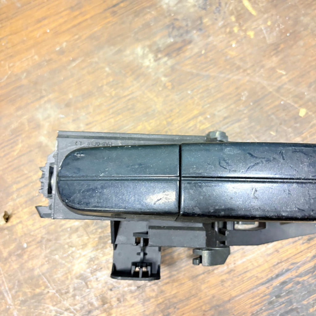 8A61A224A36AM Passenger Rear EXTERIOR LEVER/2738901 FOR FORD FIESTA CB1-2005