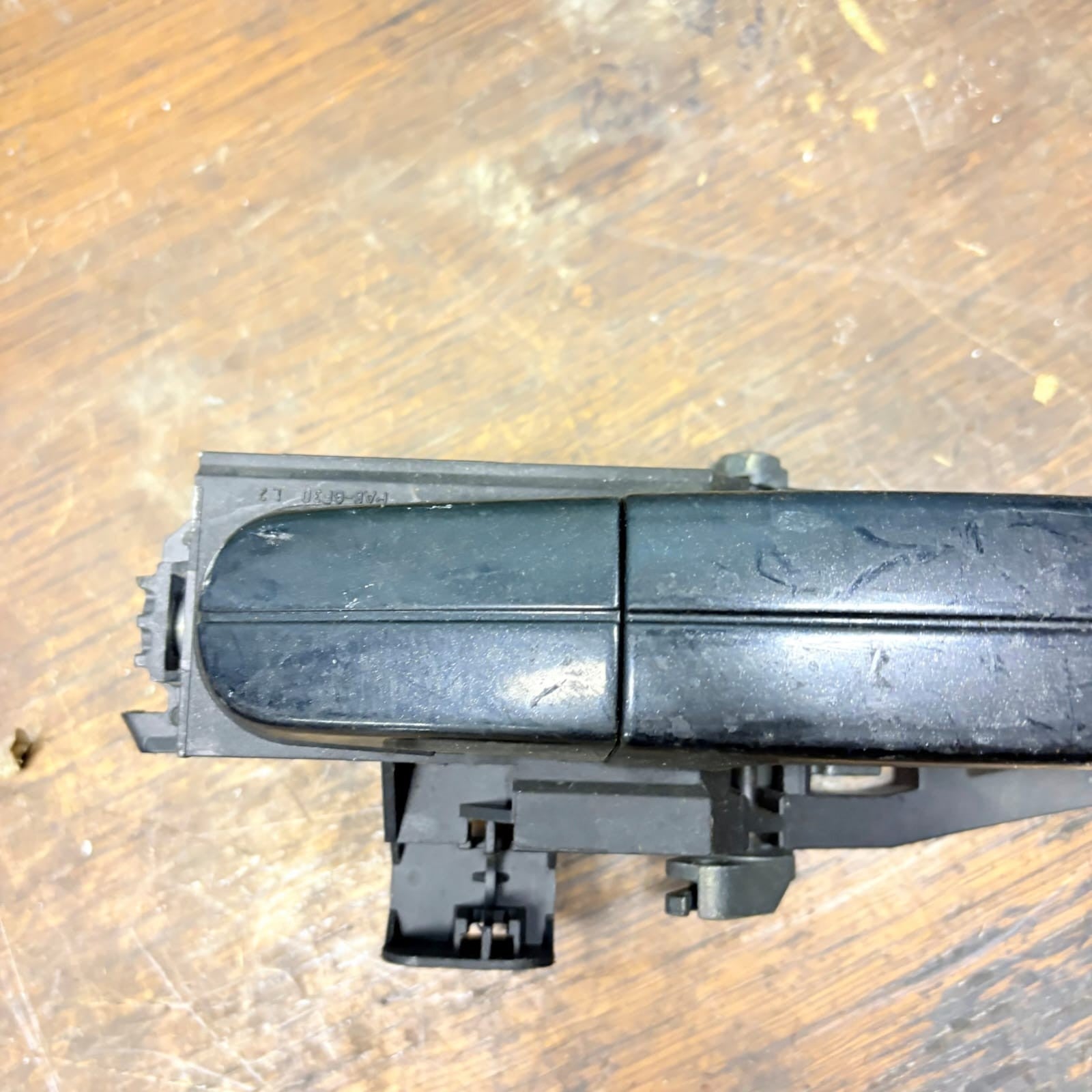 8A61A224A36AM Passenger Rear EXTERIOR LEVER/2738901 FOR FORD FIESTA CB1-2005