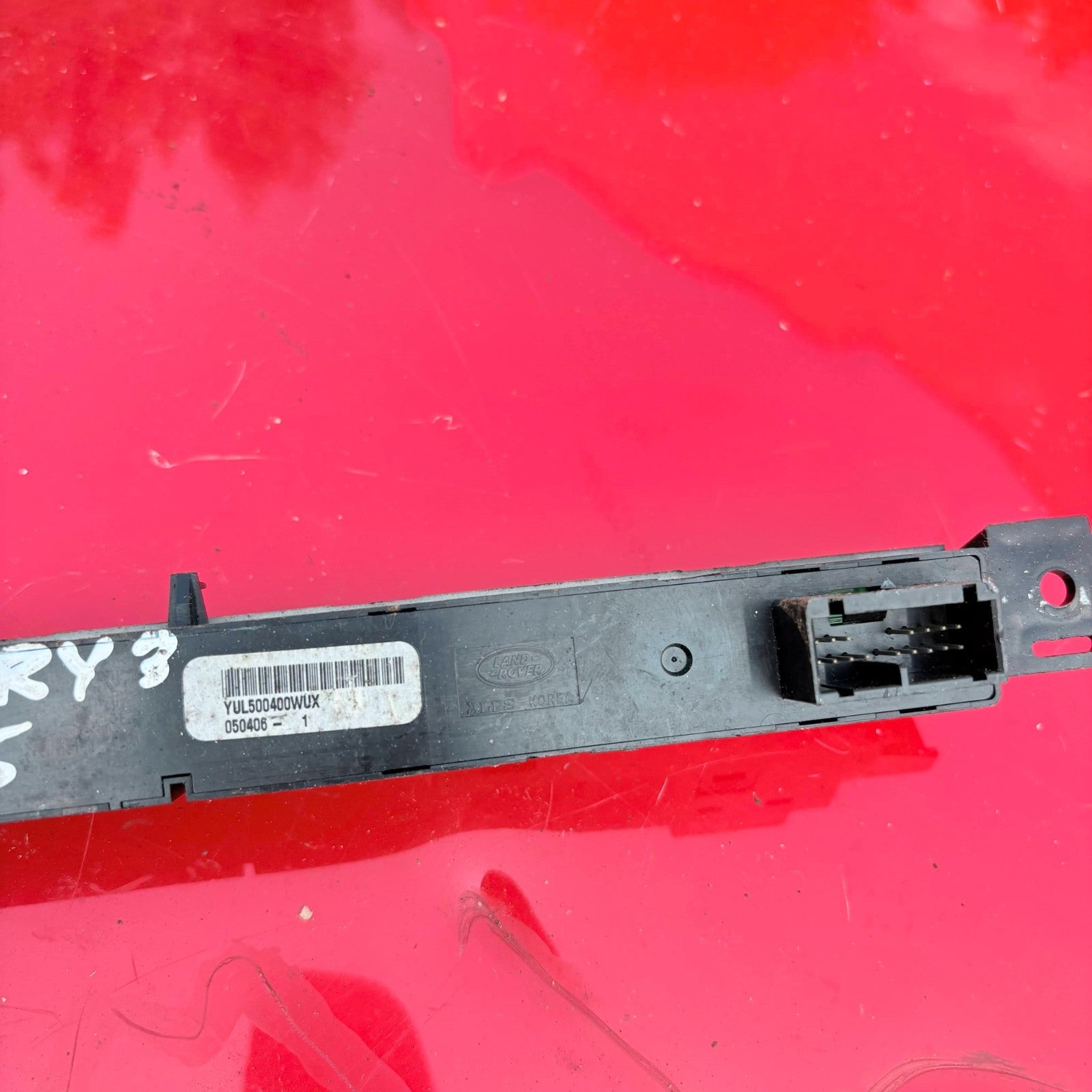 Land Rover Discovery 3 2004-2009 Hazard Control & Lock Switch YUL500400WUX
