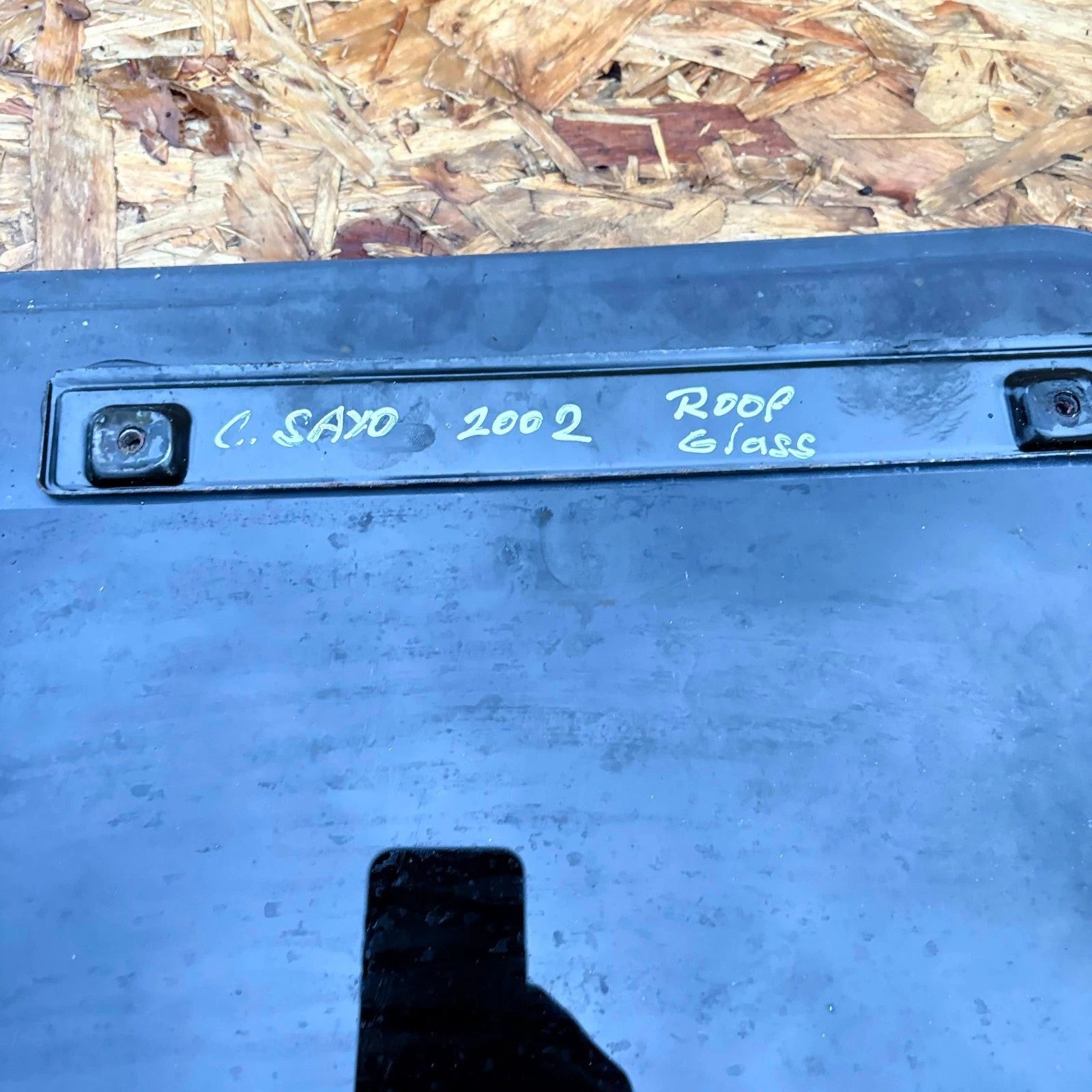 2002 CITROEN SAXO DESIRE - SUNROOF ORIGINAL GLASS