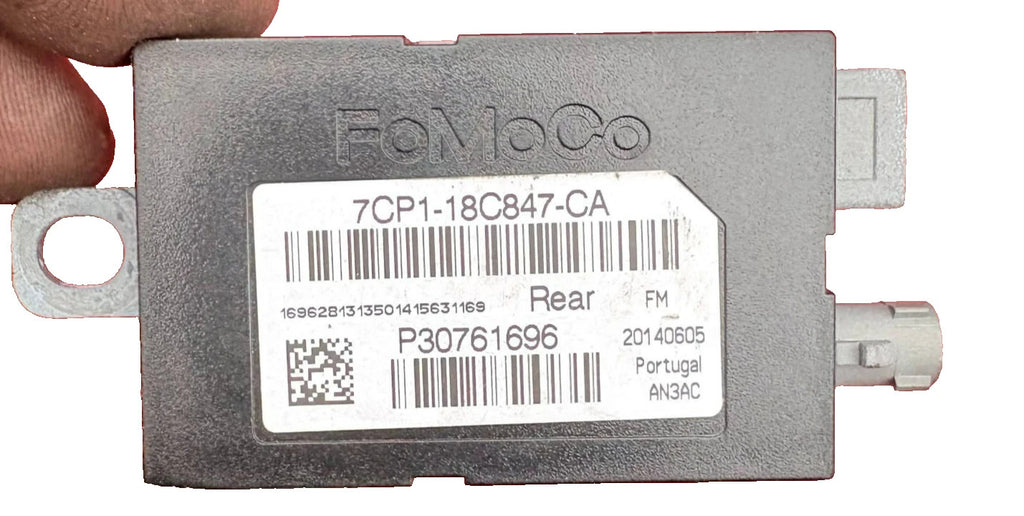 Ford Focus Mk3 2014 AM/FM Radio Antenna Booster Module 7CP1-18C847-CA P30761696