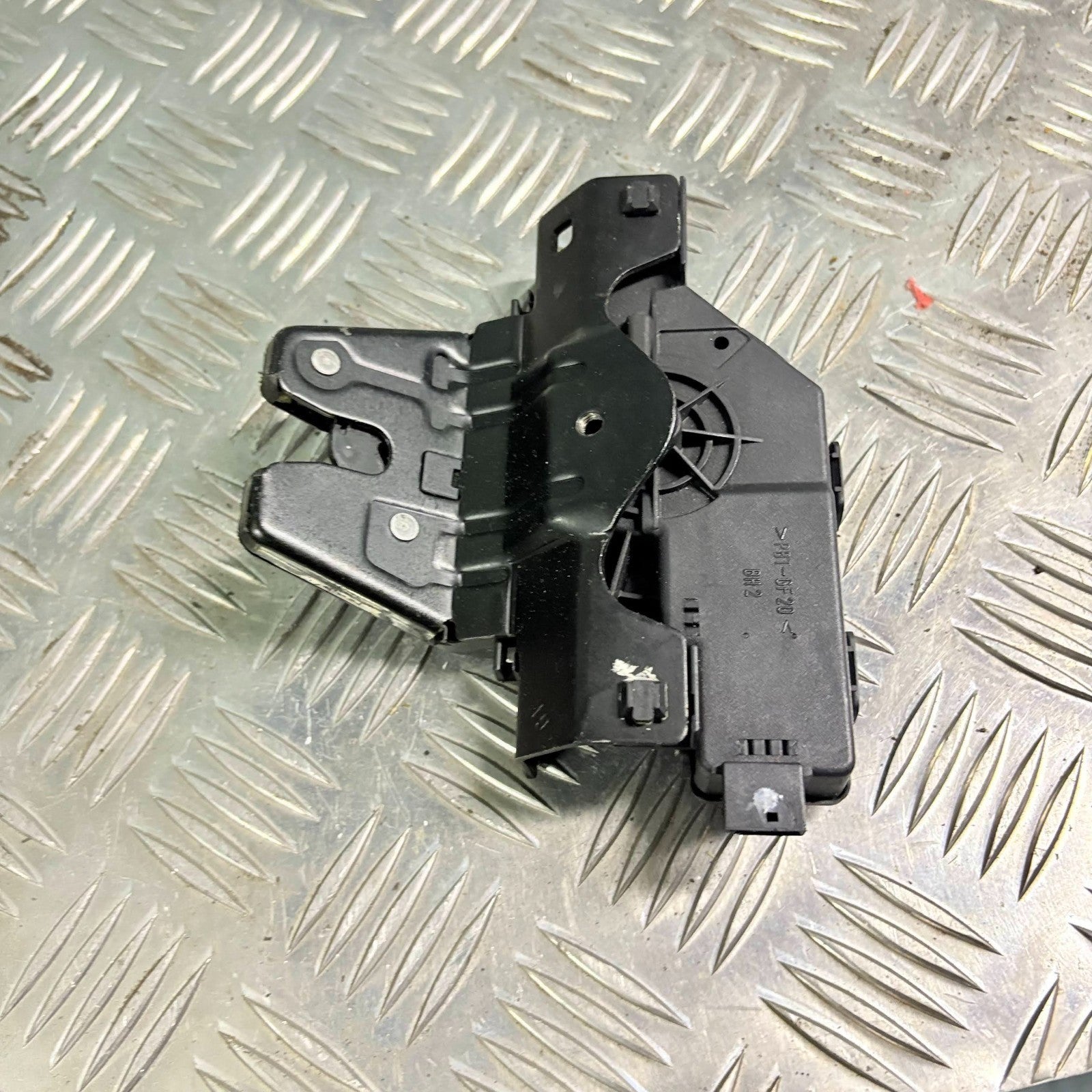 BMW E46 318i Rear Boot Lid Catch Lock Latch Mechanism 3 Series 1997-2006