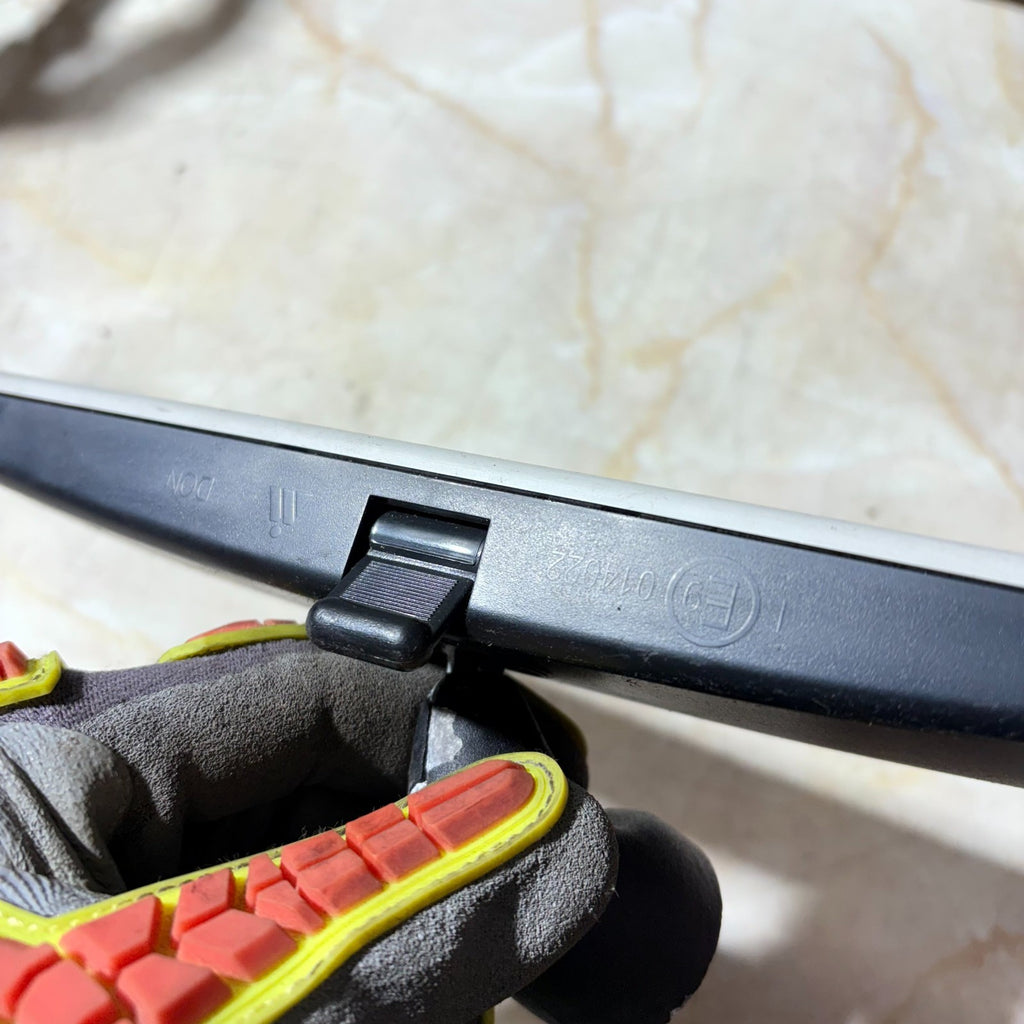 VOLKSWAGEN PASSAT B6 REAR VIEW MIRROR E9 014022 2005-2010