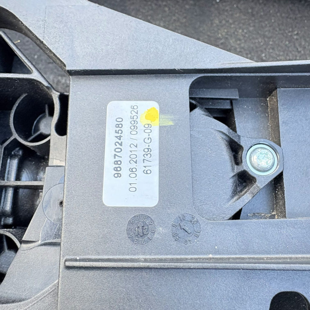 PEUGEOT 3008 2012 AUTOMATIC GEAR SELECTOR SHIFTER 9687024580