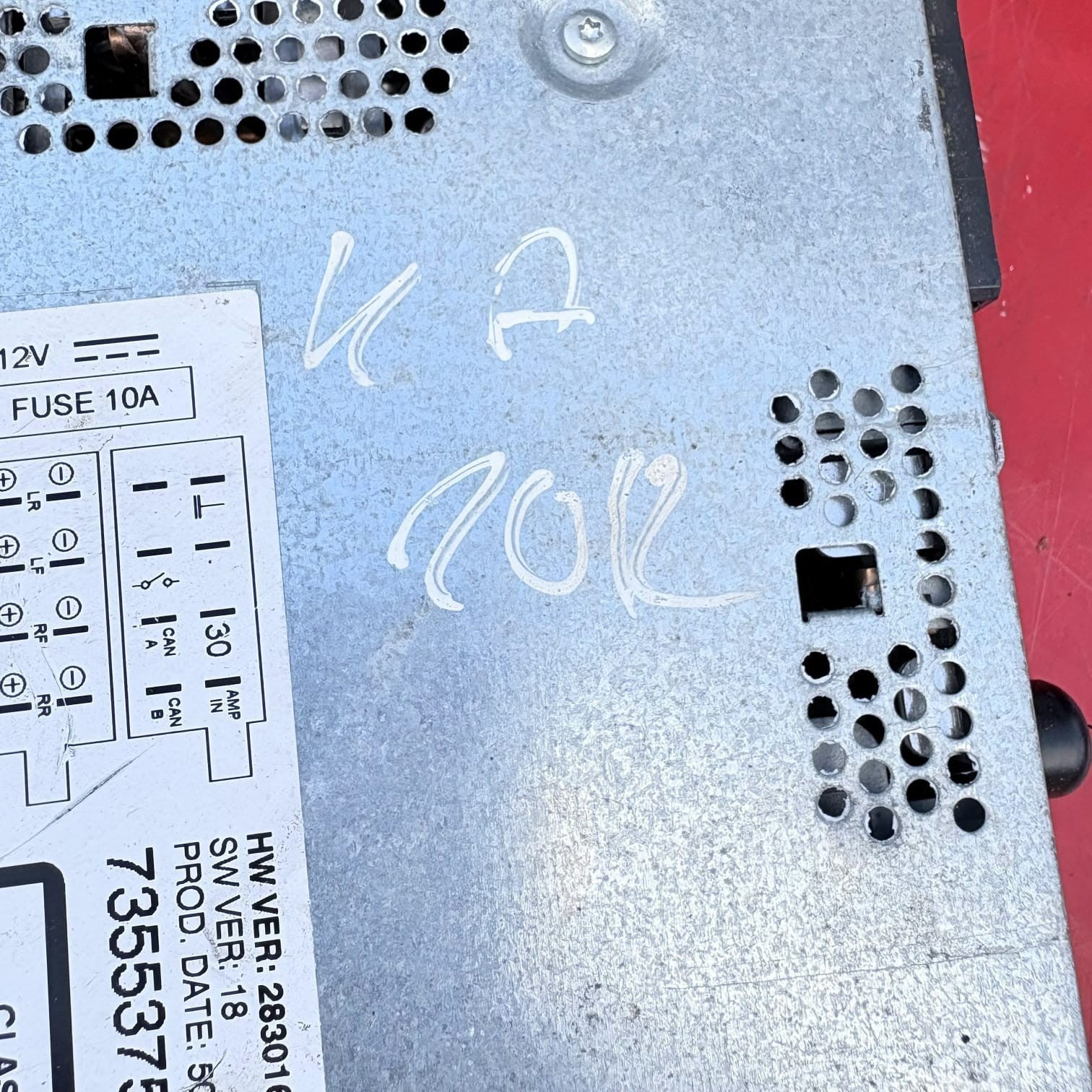 2012 FORD KA 2 RADIO + CD PLAYER-P/N: 7355375770