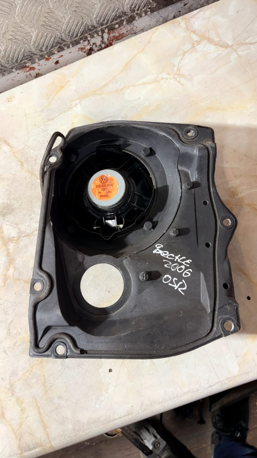 VW Beetle Convertible Drivers Side Rear Speaker Fitting Plate 1Y0951177 2006