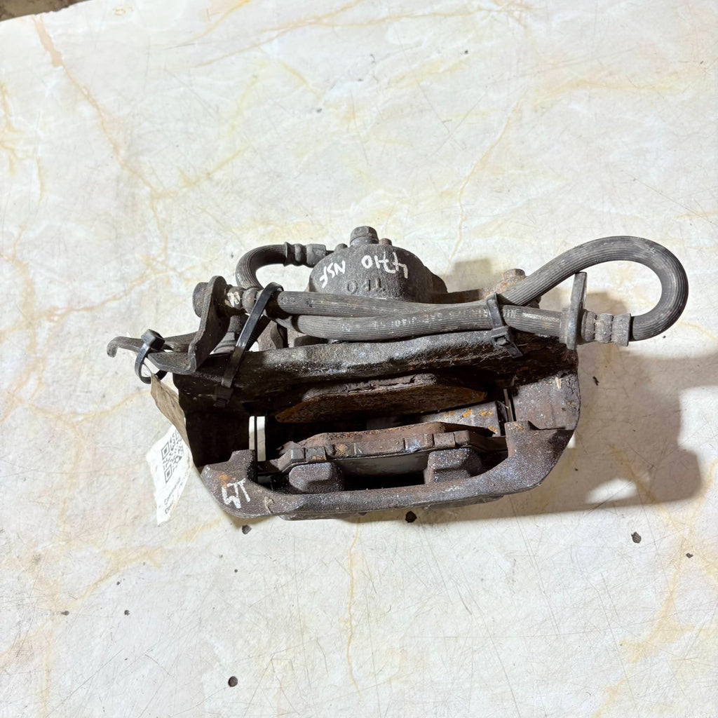 2010 AUDI A4 B8 A5 FRONT LEFT PASSENGER SIDE BRAKE CALIPER