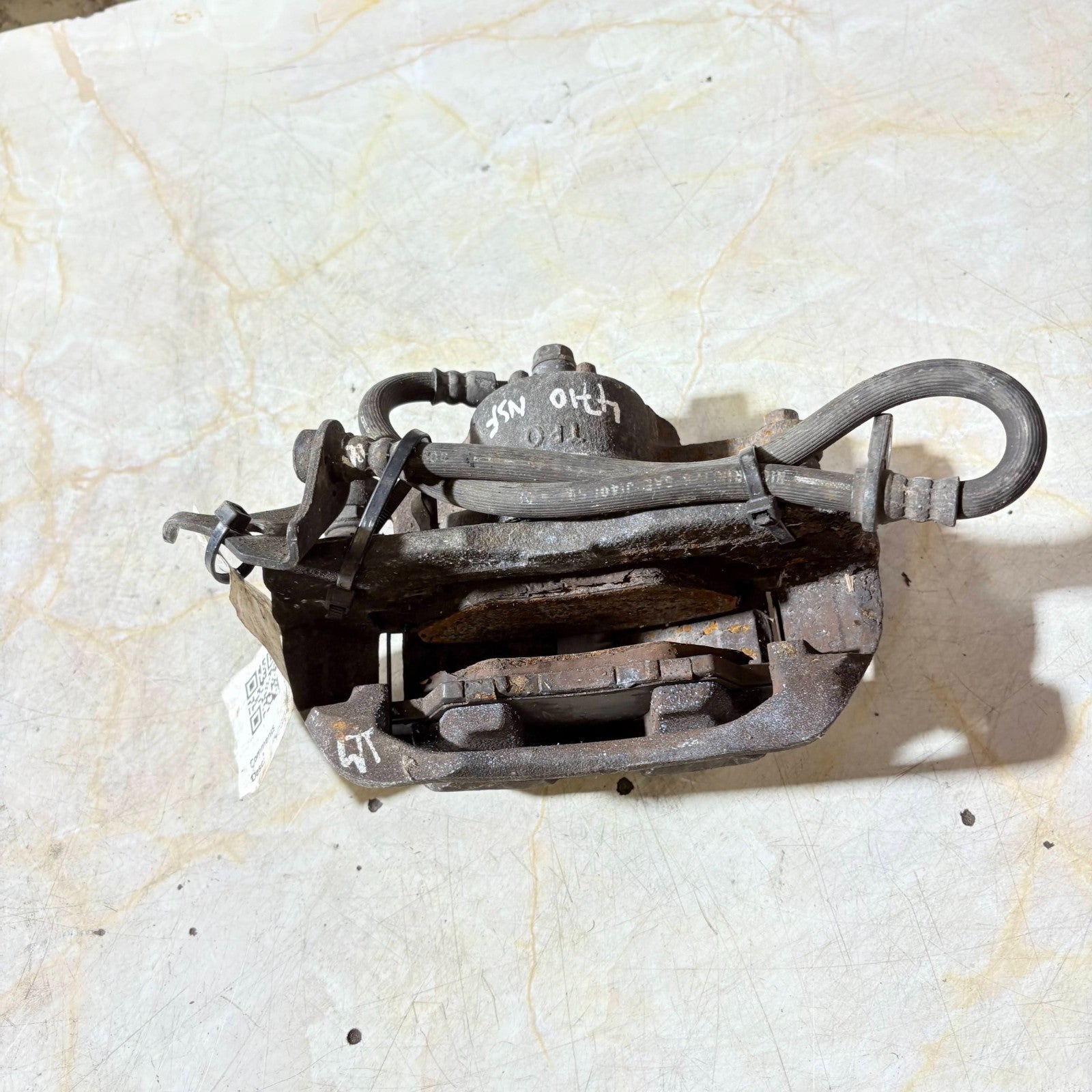 2010 AUDI A4 B8 A5 FRONT LEFT PASSENGER SIDE BRAKE CALIPER