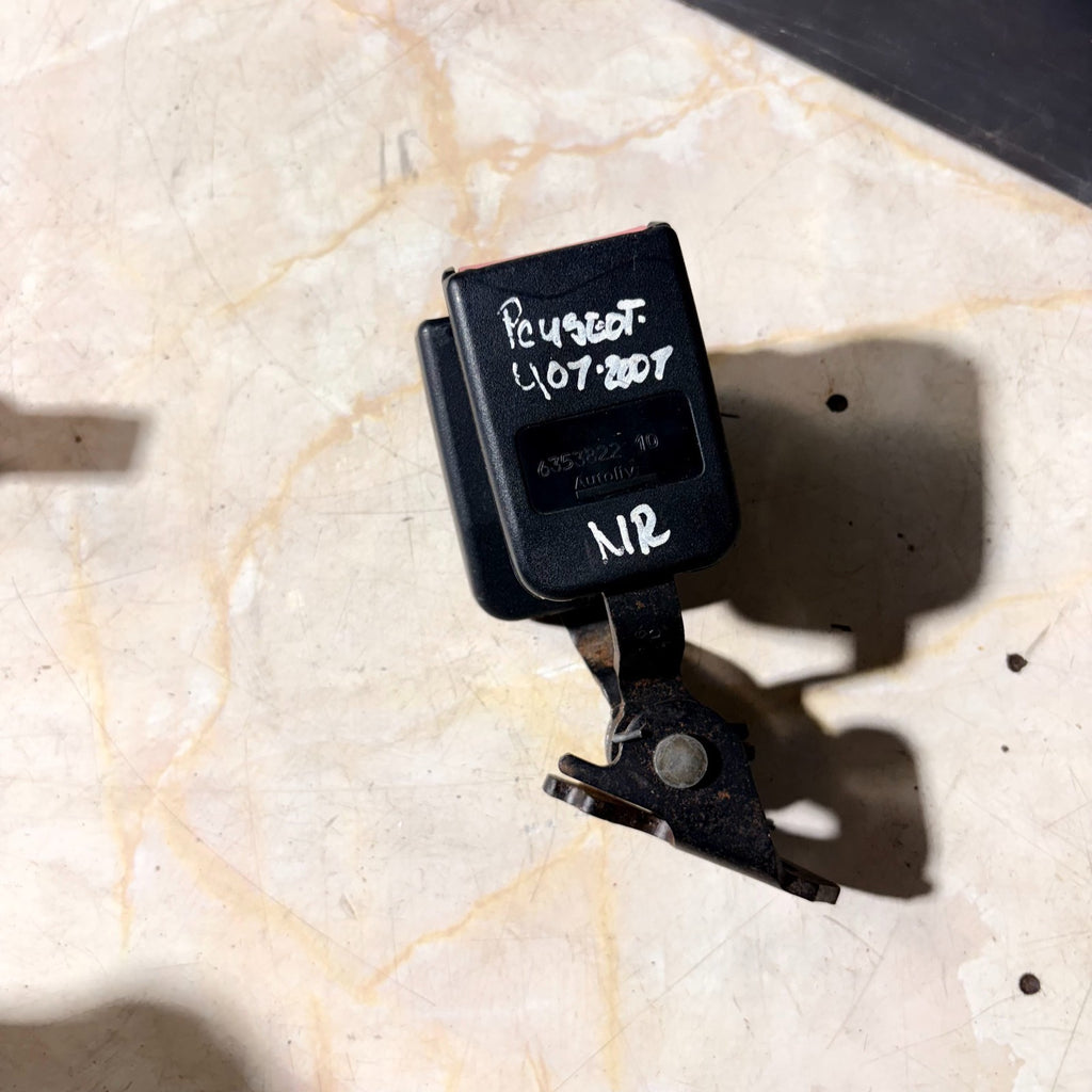 PEUGEOT 407 SEAT BELT BUCKLE REAR TWIN CENTRE MIDDLE 2004-2010