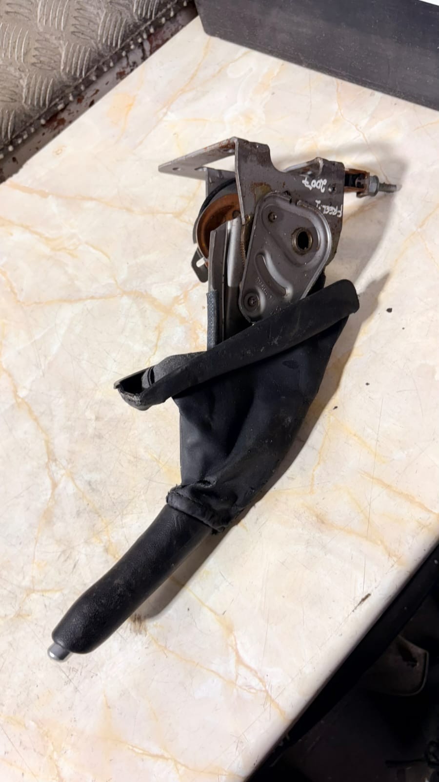 Land Rover Freelander 2 Handbrake Lever Parking Brake Assembly 11319546 06-14