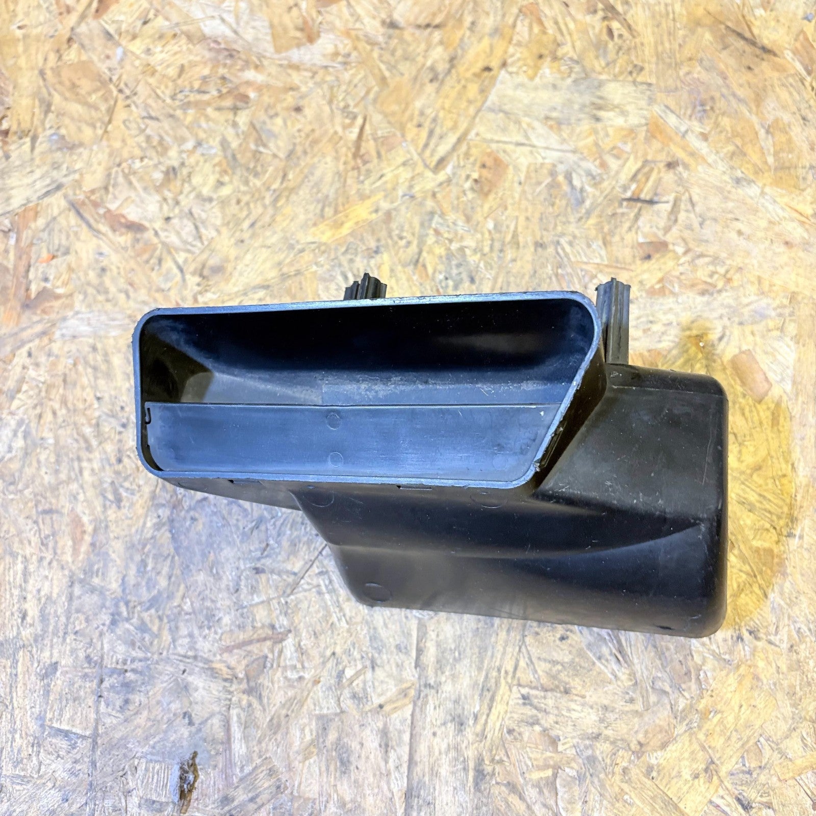 VW Fox Air Intake Duct Air Guide 5Z0805971A (5Z0 805 971A) 2005-2012