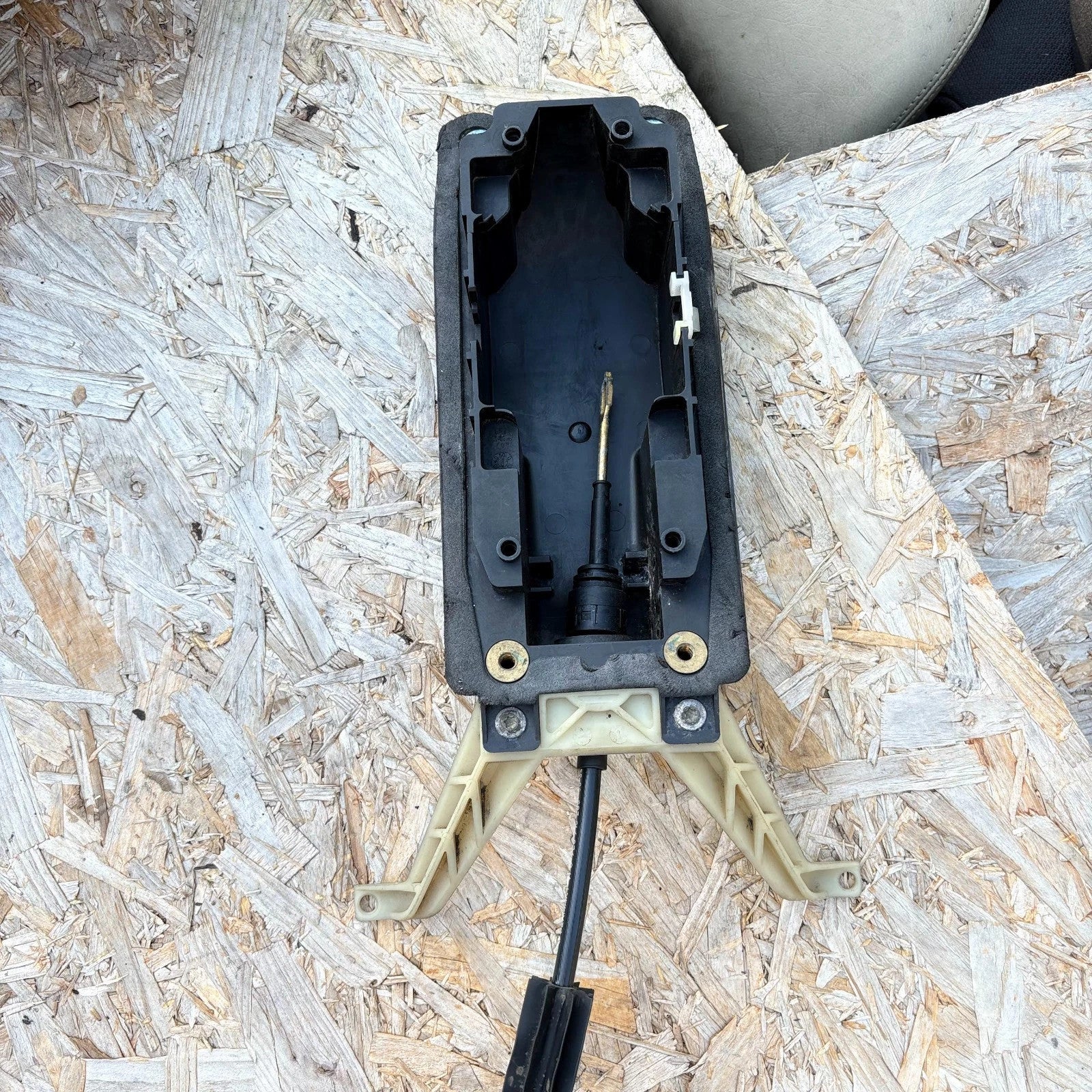 Porsche Cayenne 955 957 Automatic Gear Selector Cable 7L5713095