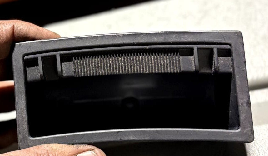 Kia Sorento Mk1 02-09 Center Console Dashboard Ashtray Bin 84550-3E000-HP