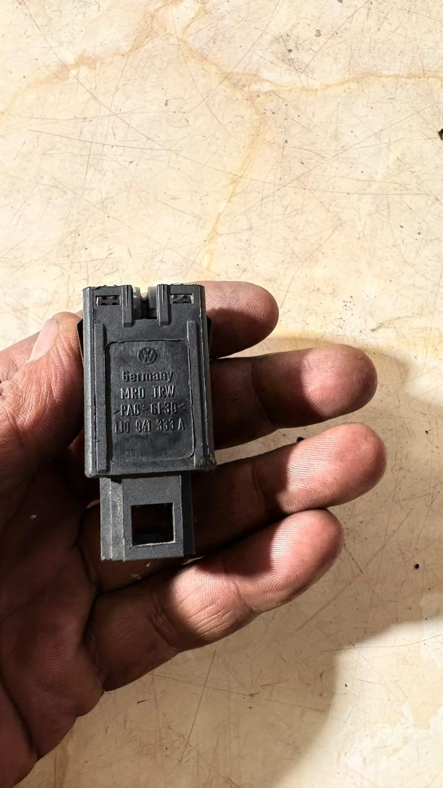 VOLKSWAGEN BORA MK1 1.9 TDI HEADLIGHT ADJUSTMENT SWITCH 1J0941333A