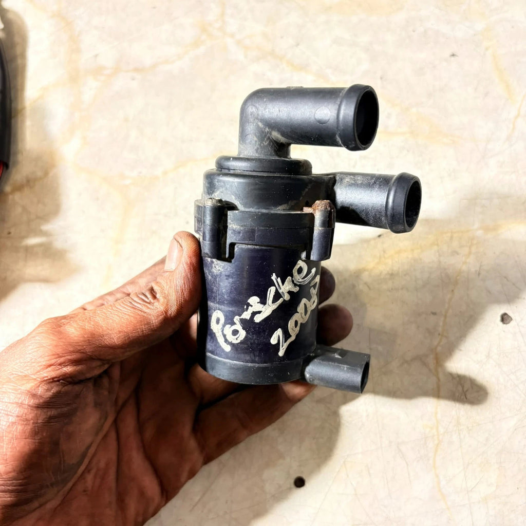 Porsche 2008 Auxiliary Water Pump - 7L0965561J Part