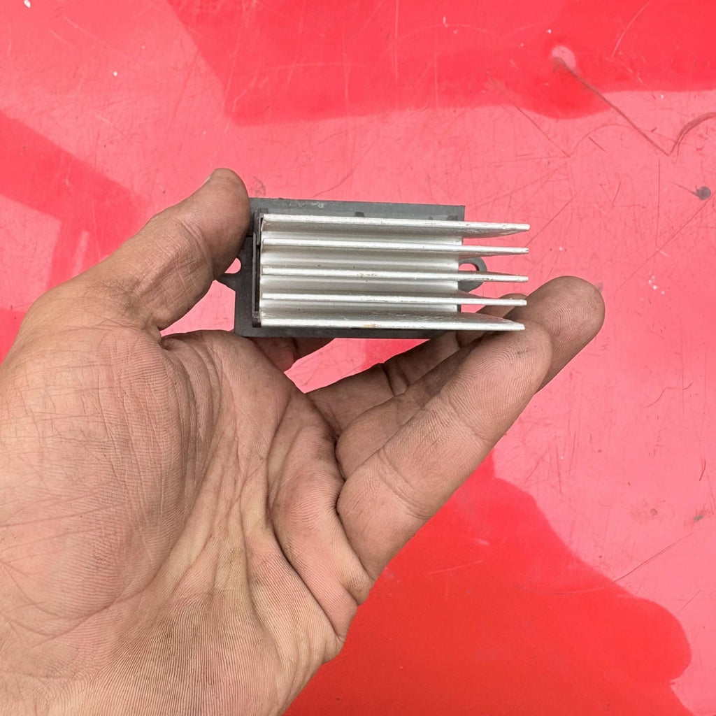 F657165W HEATING RESISTOR/2355872 FOR RENAULT SCENIC II JM0/1_1.9 DCIJM14-2005