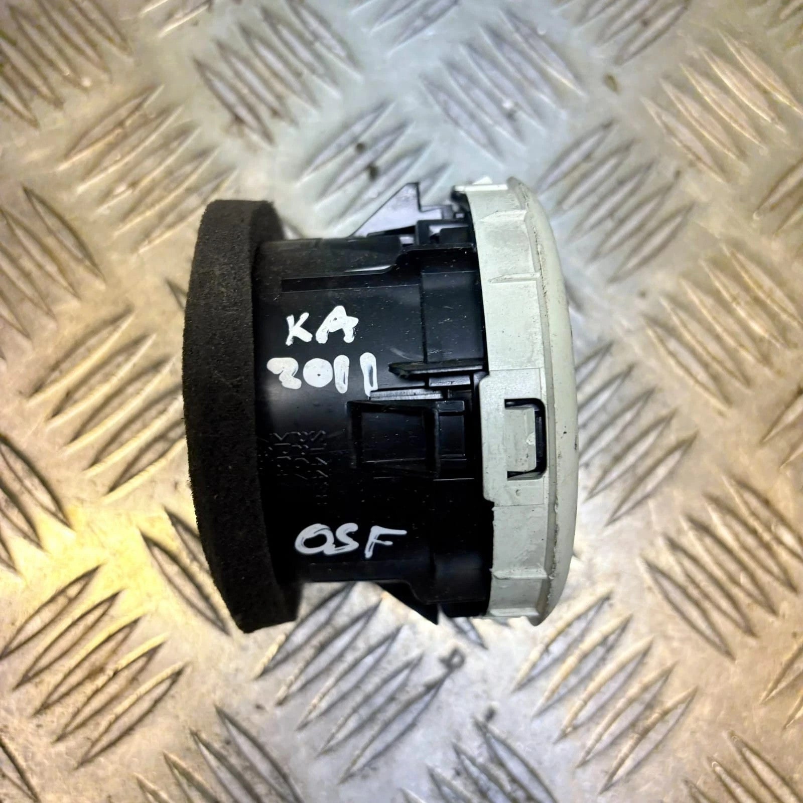 Ford Ka MK2 Right Dashboard Air Vent Driver Side 2009-2016