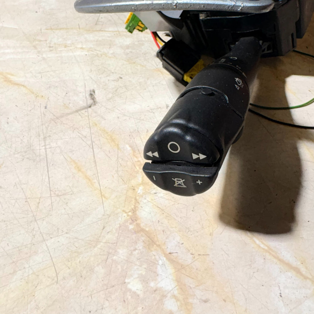 2004 CITROEN C3 Comms Unit and Stalks
