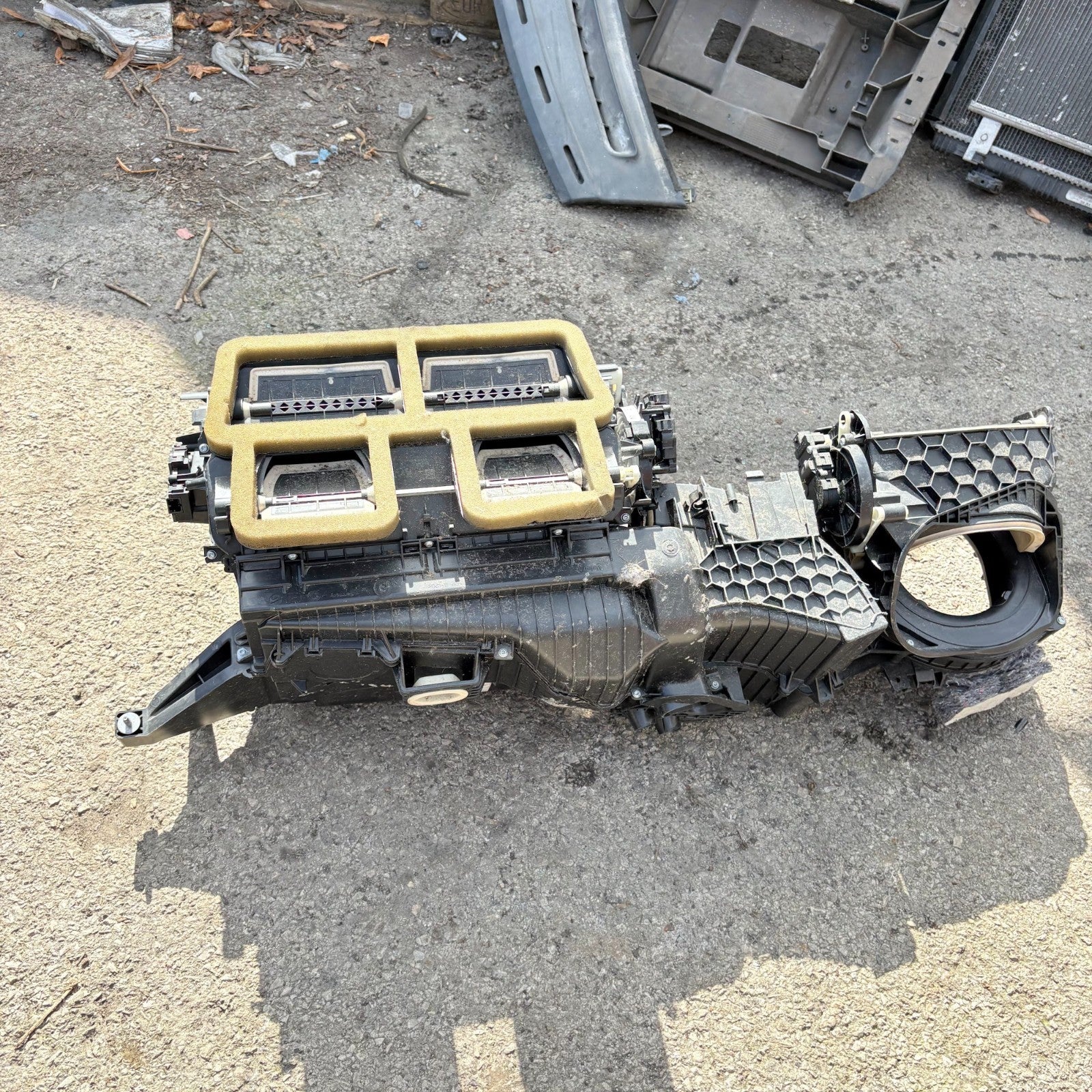 BMW 4 SERIES 118i 2019-HEATER UNIT BLOWER BOX 9197710
