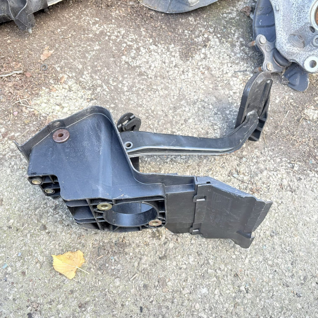 Mercedes C Class W203 S203 2000-2007 Auto Brake Pedal A2032901001