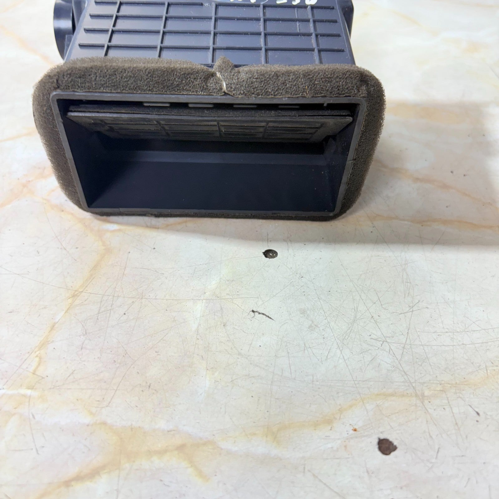 Kia Carens 2002-2006 Dashboard Air Vent Driver Right OSF Heater A/C Outlet