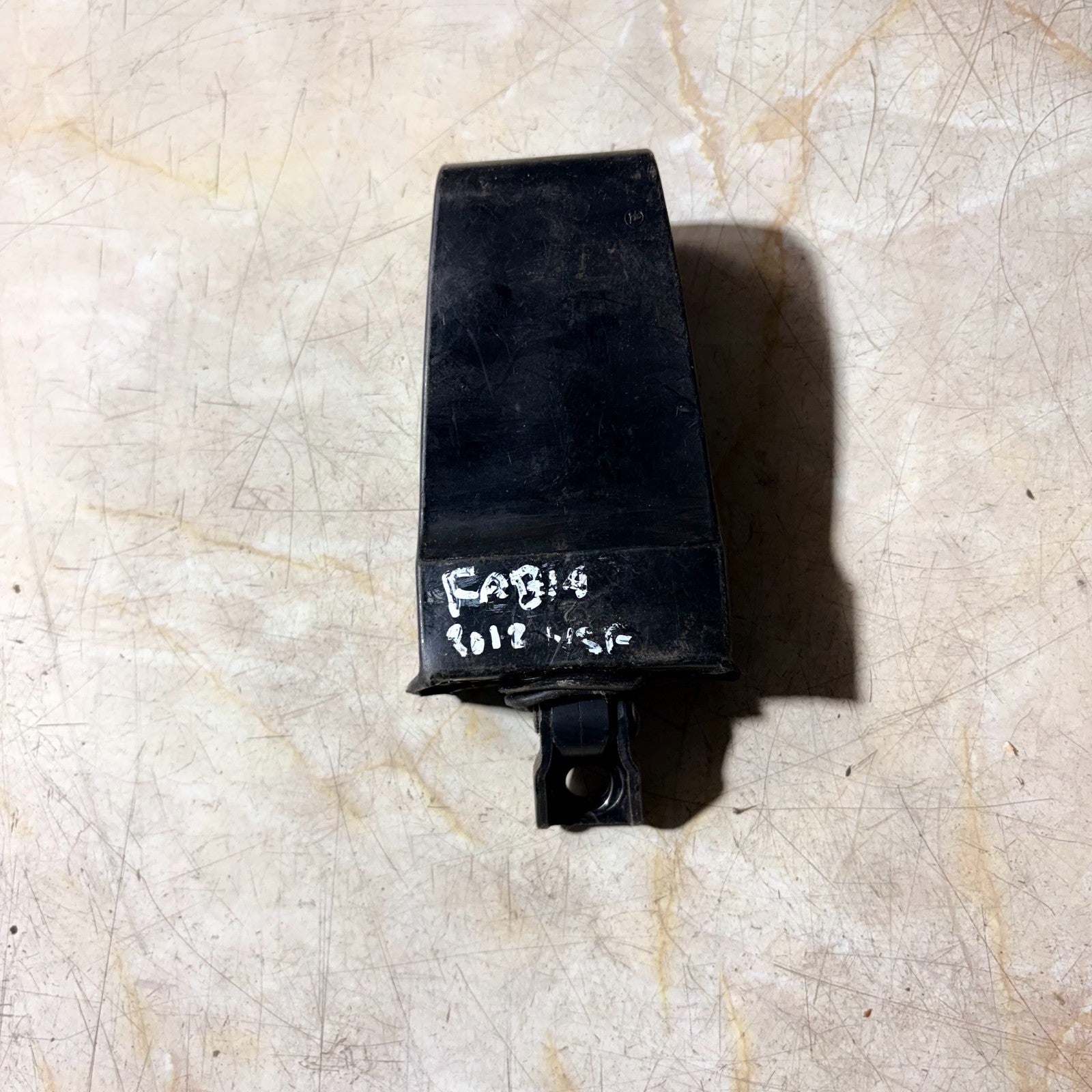 2007-2014 SKODA FABIA PASSENGER SIDE FRONT LEFT DOOR CHECK STRAP